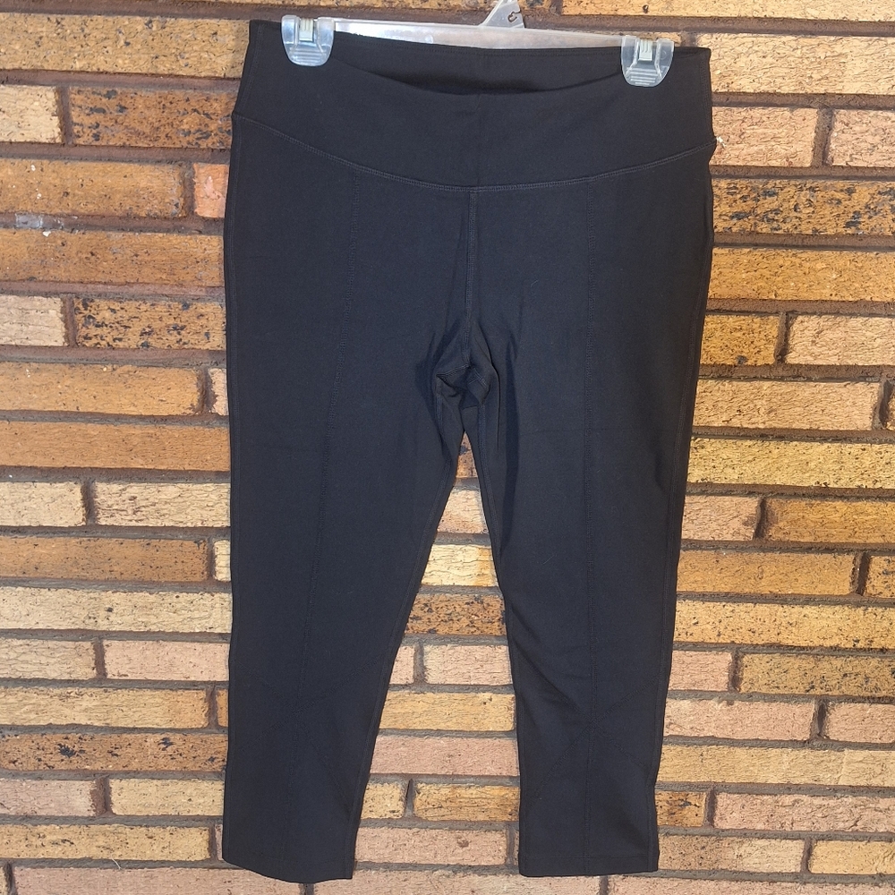 Prana Medium Black Cropped Capri Leggings